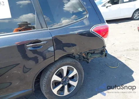 2018 Subaru Forester 2.5I Premium z USA, uszkodzony, nr VIN JF2SJAEC8JH507313